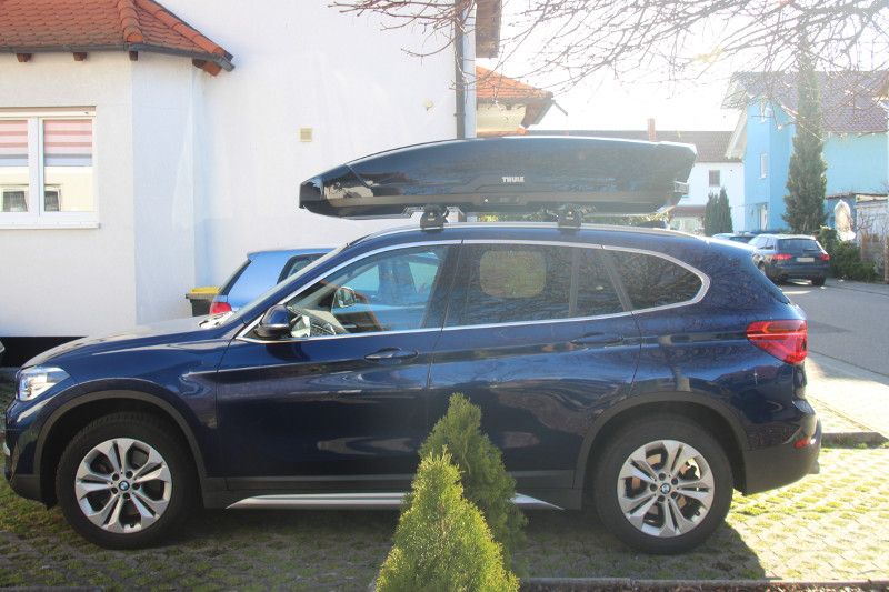 Neustadt: Dachbox 640 Liter auf einem BMW X1 SUV