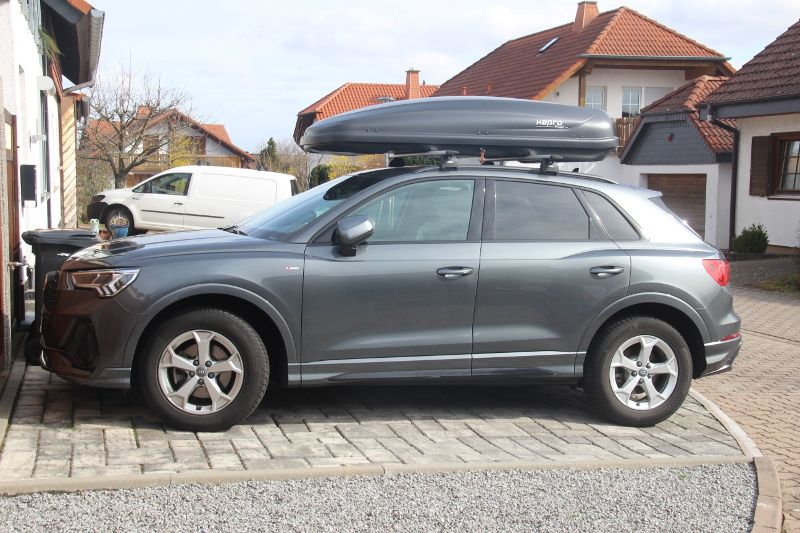 Dachbox 530 Liter auf einem Audi Q3 SUV