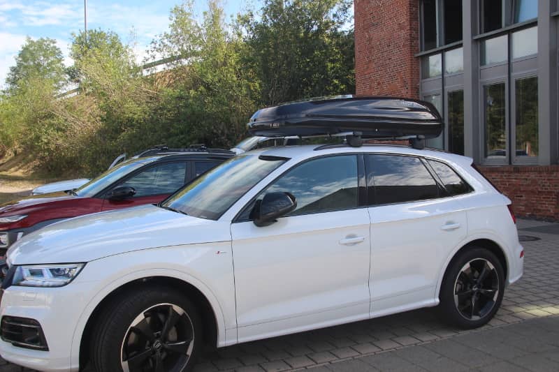 HAPRO-Dachbox mit einem Volumen von 430 Litern auf einem Audi Q5 bei uns in Neustadt zu mieten